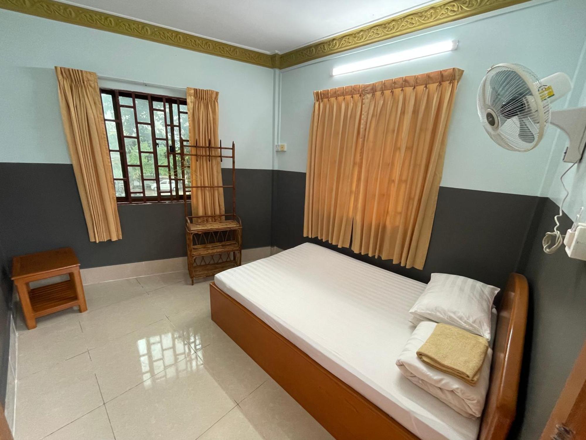 Apsara Guest House Kampot City Exteriör bild