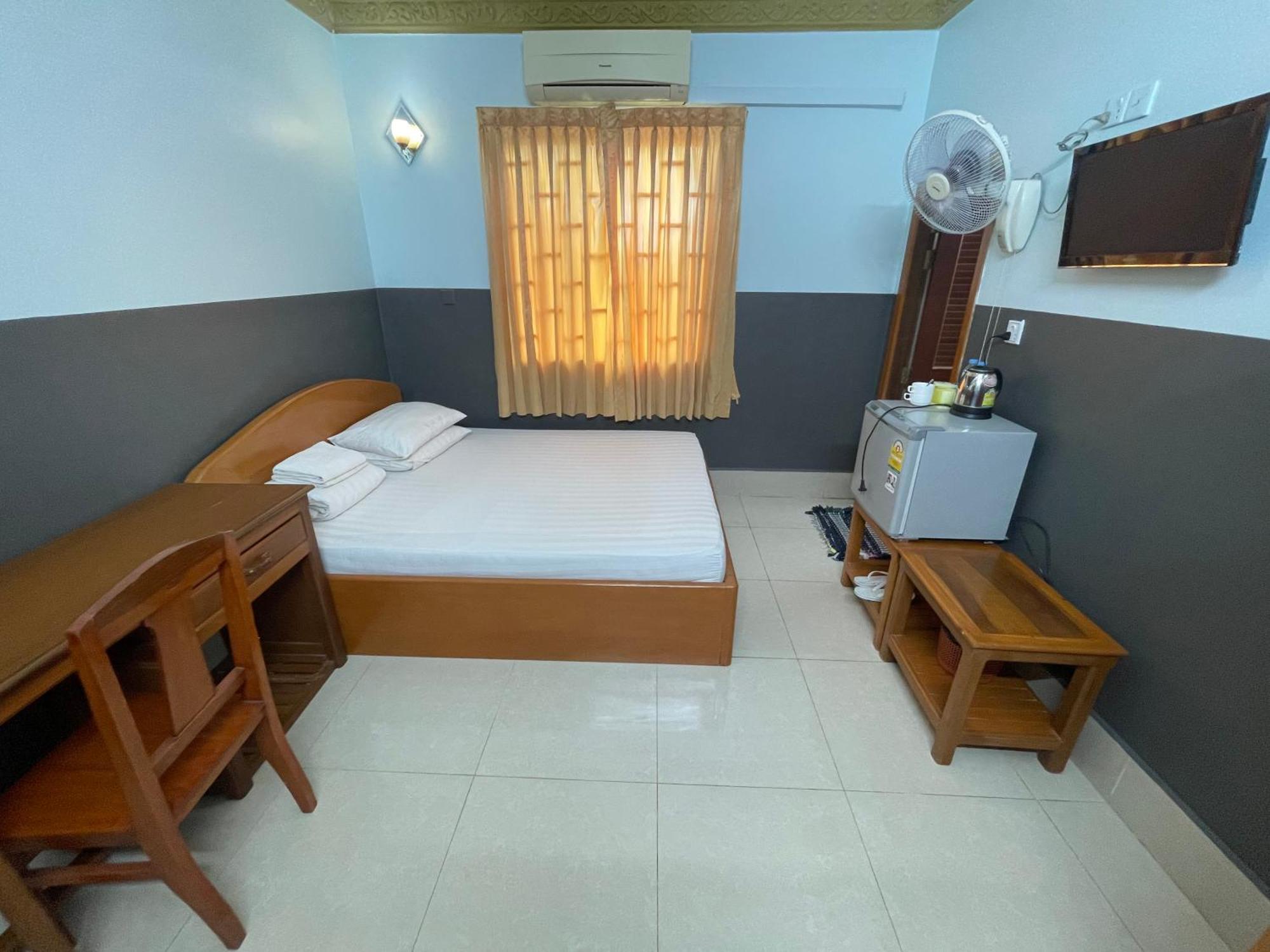 Apsara Guest House Kampot City Exteriör bild